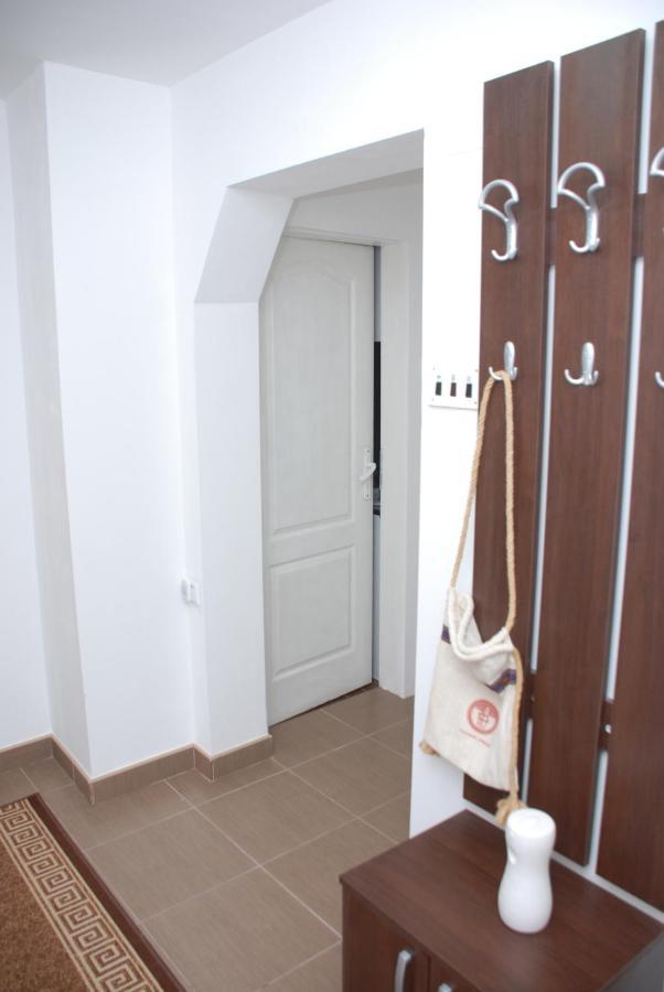 Apartment Danubius Доні-Мілановац Екстер'єр фото