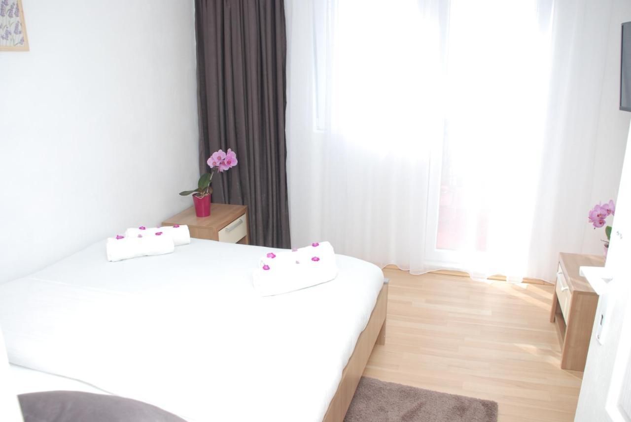 Apartment Danubius Доні-Мілановац Екстер'єр фото
