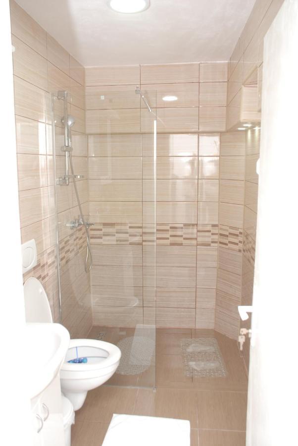 Apartment Danubius Доні-Мілановац Екстер'єр фото